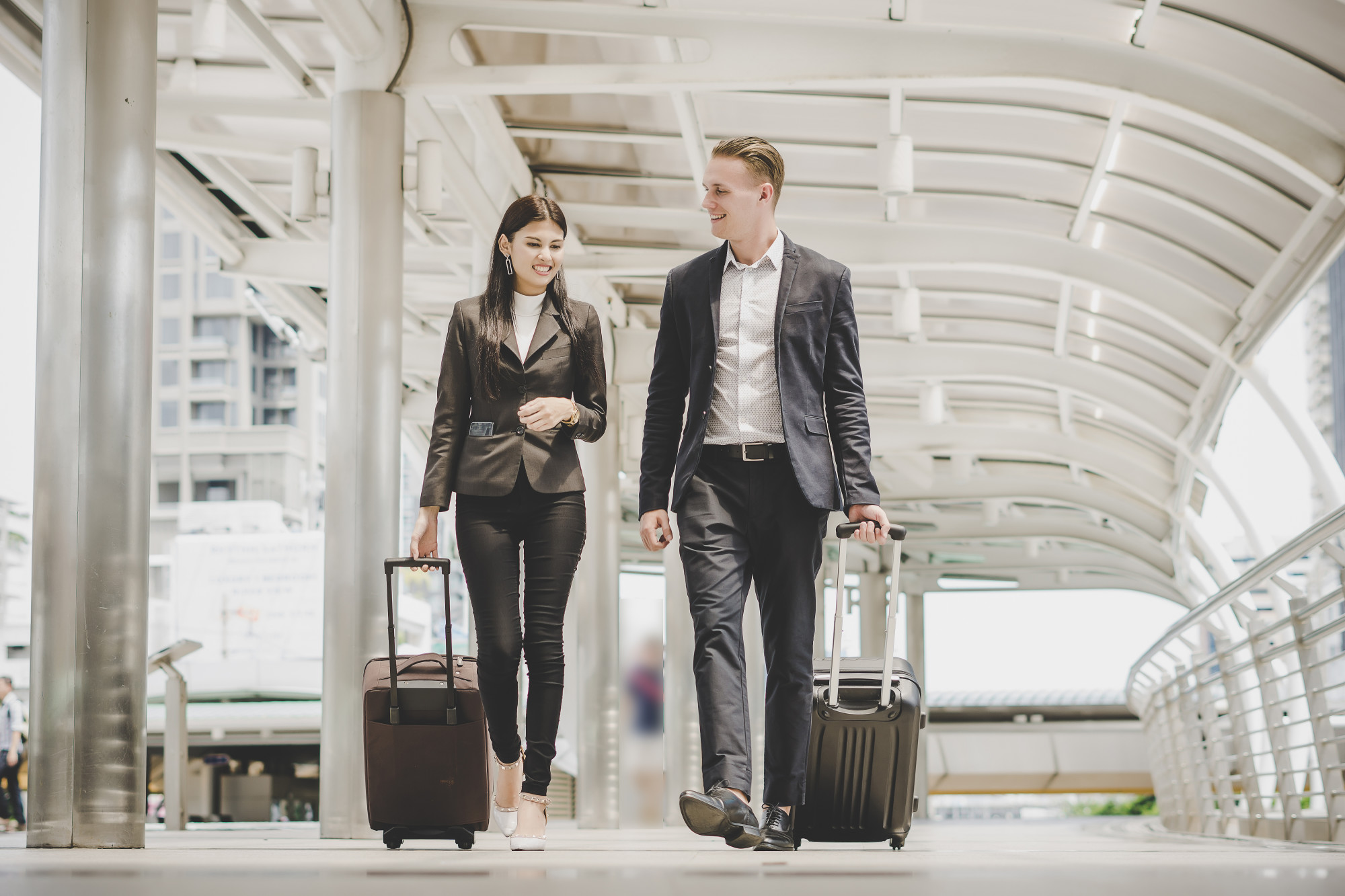 Chic & Professional: 6 Business Travel Outfits